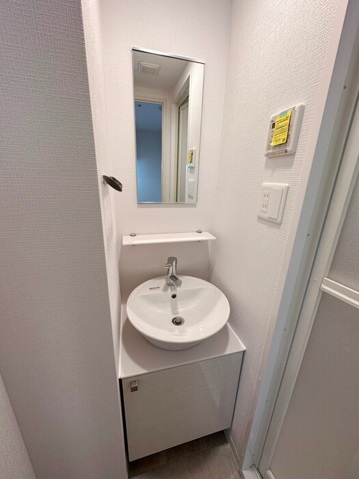 物件内観写真13　(洗面)