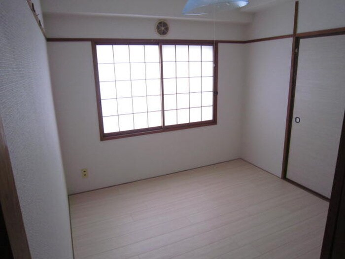 物件内観写真11　(居室)