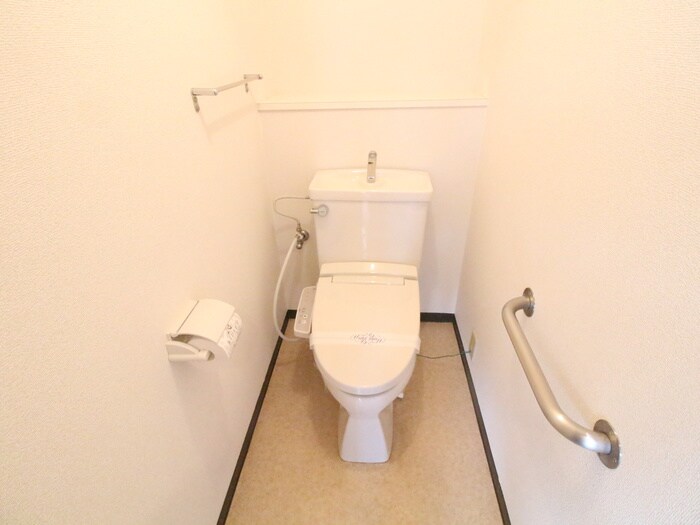 物件内観写真11　(トイレ)