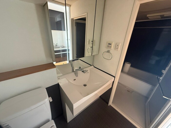 物件内観写真13　(洗面)