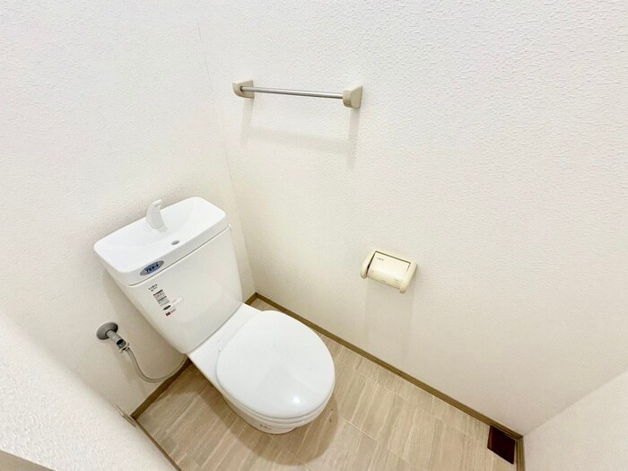 物件内観写真12　(トイレ)
