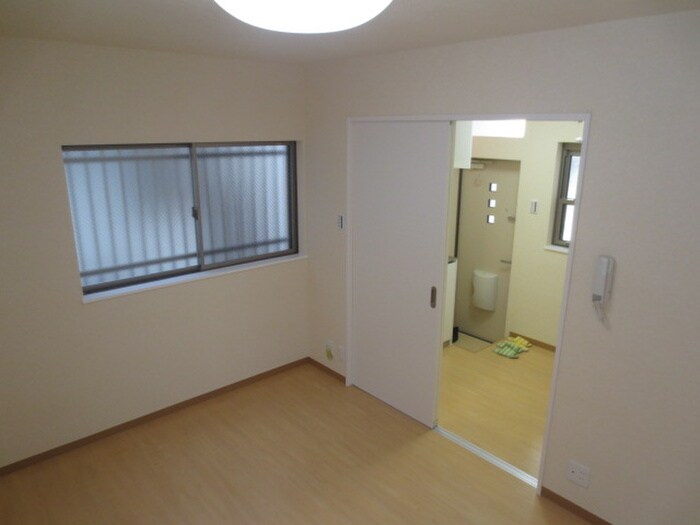 物件内観写真8　(居室)