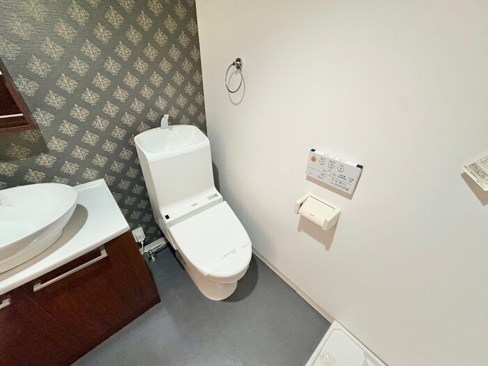 物件内観写真10　(トイレ)