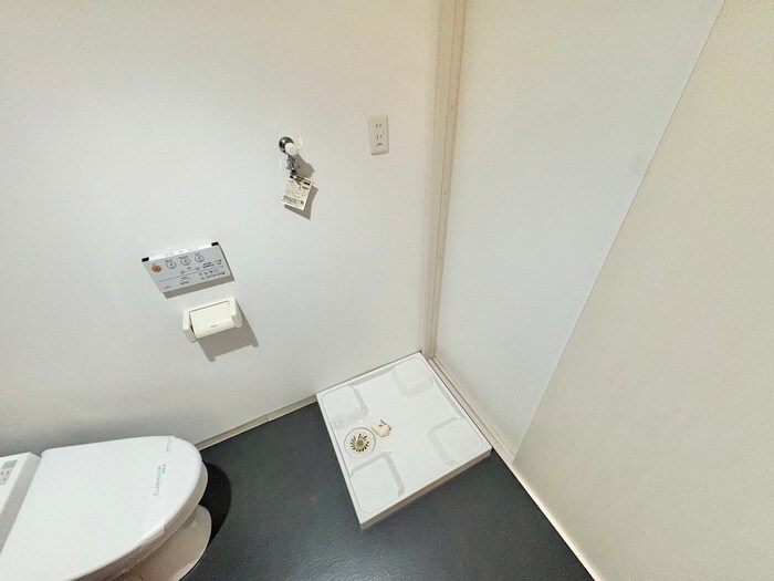 物件内観写真15　(洗濯機置場)