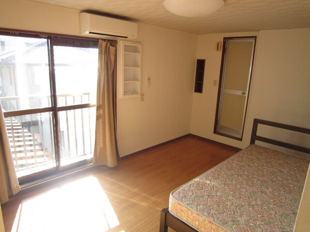 物件内観写真8　(居室)