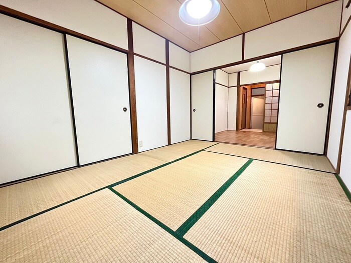 物件内観写真10　(居室)