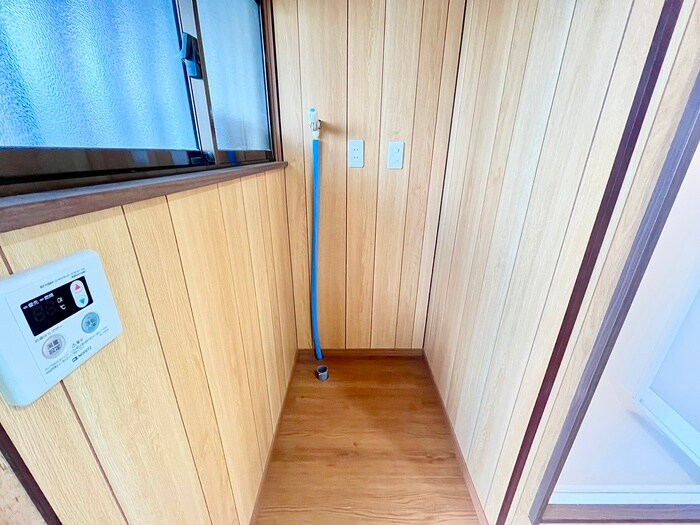 物件内観写真17　(洗濯機置場)