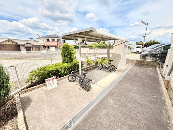駐輪場