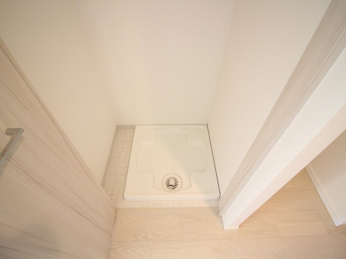 物件内観写真11　(洗濯機置場)