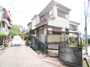 川西市新田3丁目戸建外観写真