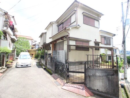 川西市新田3丁目戸建外観写真