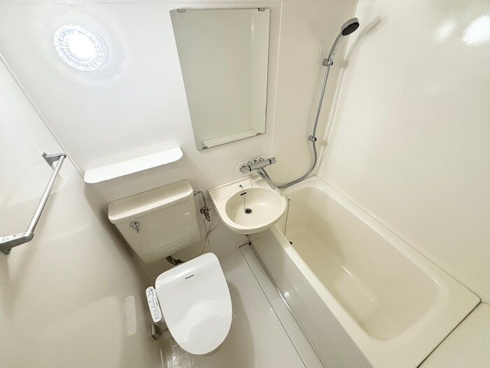 物件内観写真11　(バス／シャワールーム等)