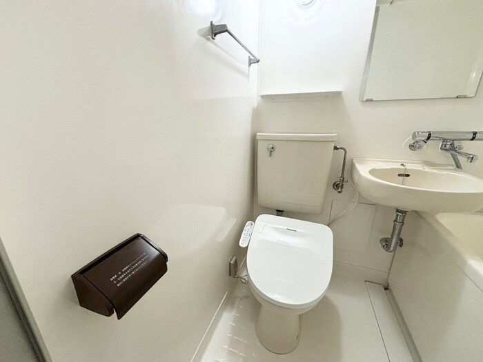 物件内観写真12　(トイレ)