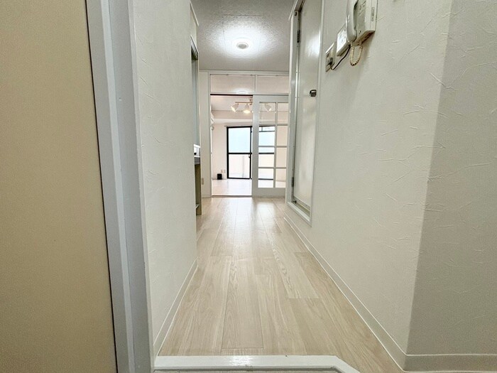 物件内観写真15　(廊下)
