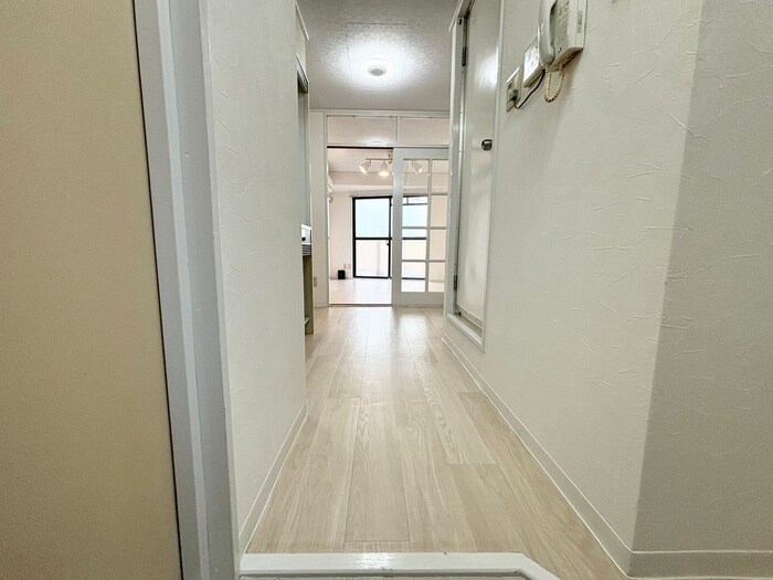 物件内観写真17　(廊下)