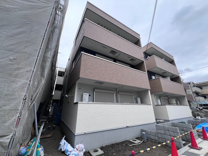 物件外観写真3　(建築中)