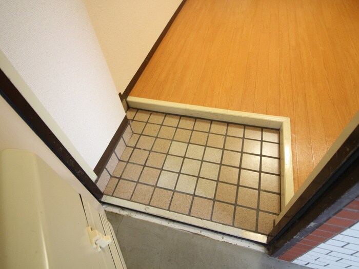 物件内観写真20　(玄関)