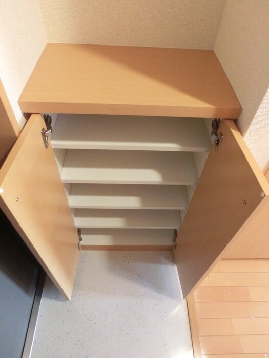 物件内観写真16　(靴箱)