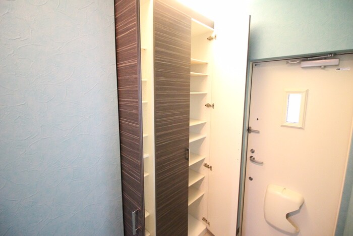 物件内観写真18　(靴箱)