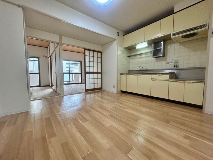 物件内観写真10　(居室)