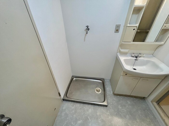 物件内観写真19　(洗濯機置場)