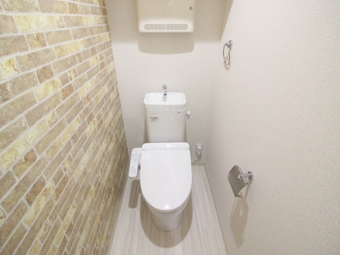 物件内観写真15　(トイレ)
