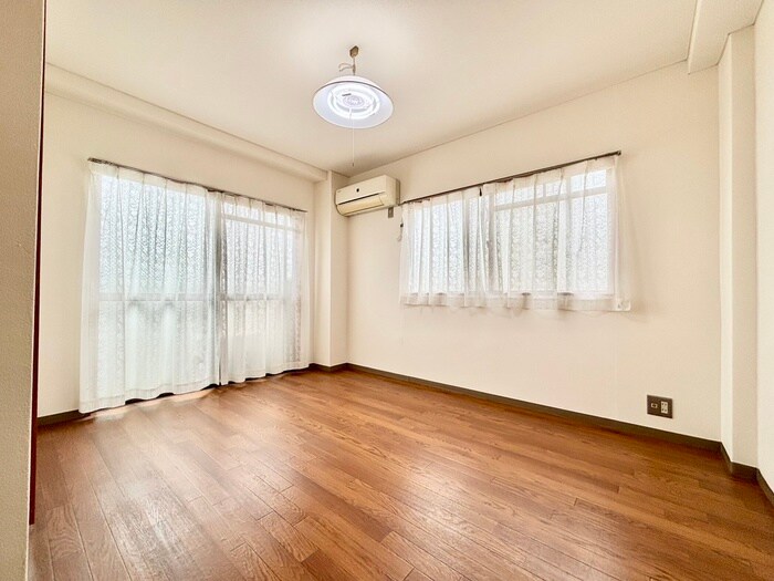 物件内観写真10　(居室)