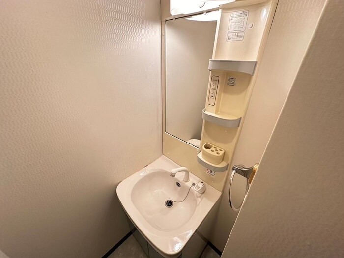 物件内観写真11　(洗面)
