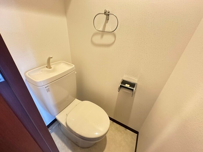 物件内観写真12　(トイレ)