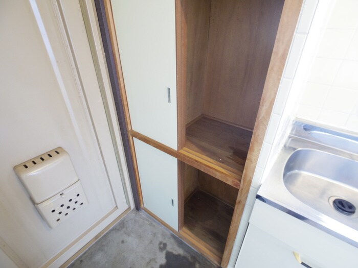 物件内観写真15　(収納)