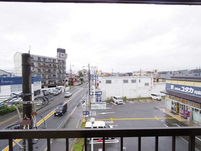 物件内観写真18　(室内からの展望)