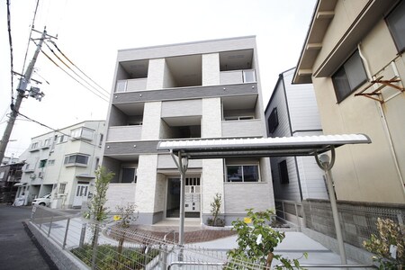 ディアコート栗栖野　外観写真