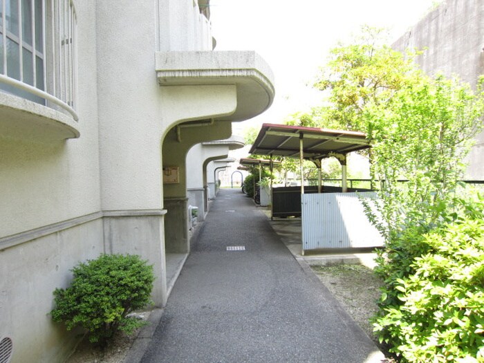 物件外観写真6　(駐輪場)