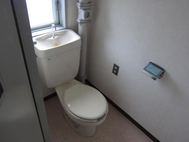 物件内観写真13　(トイレ)