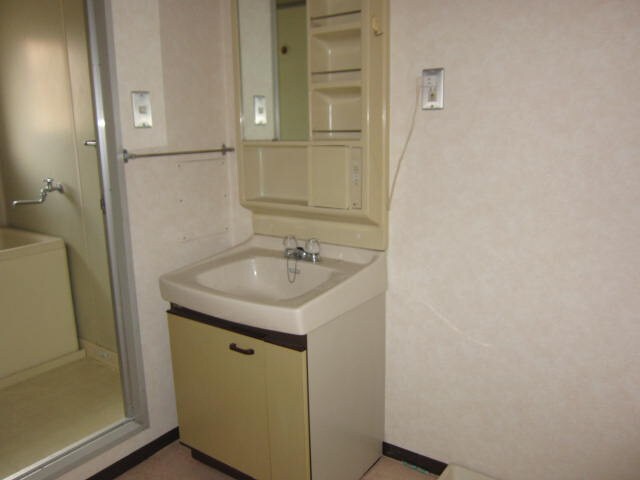 物件内観写真15　(洗面)