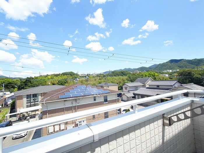 物件内観写真17　(室内からの展望)