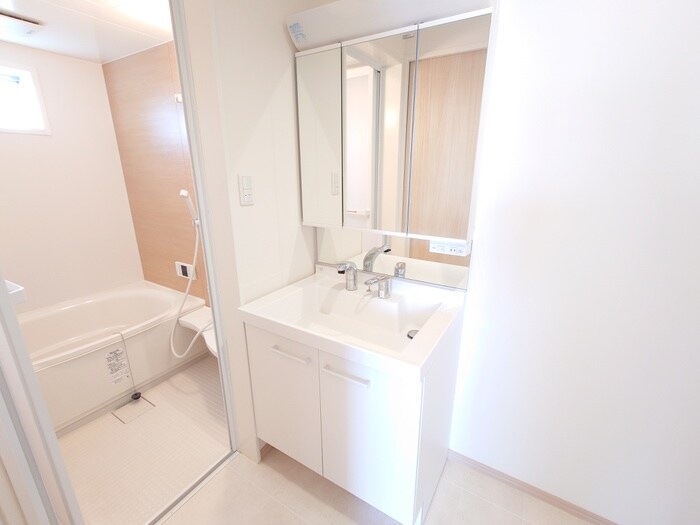 物件内観写真11　(洗面)