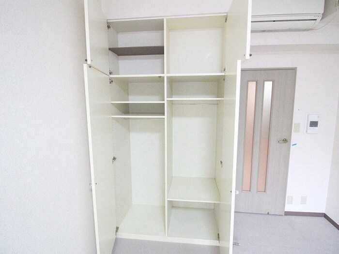 物件内観写真17　(収納)