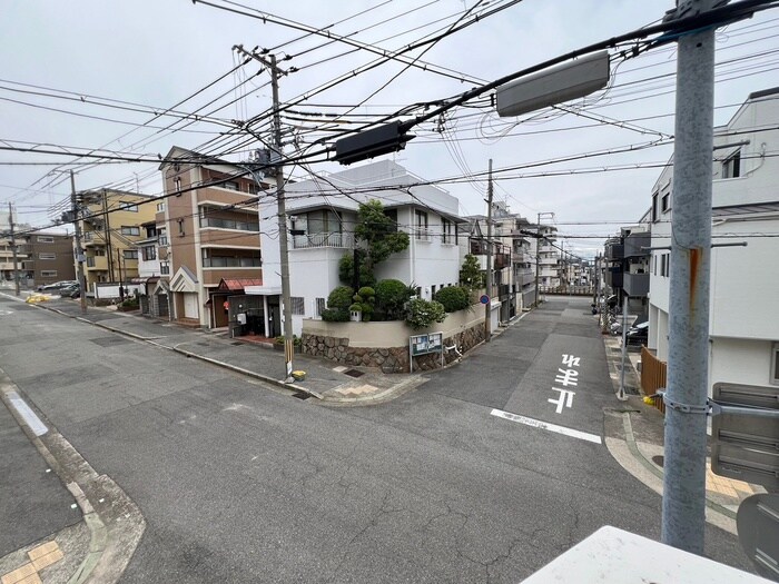 物件内観写真22　(室内からの展望)