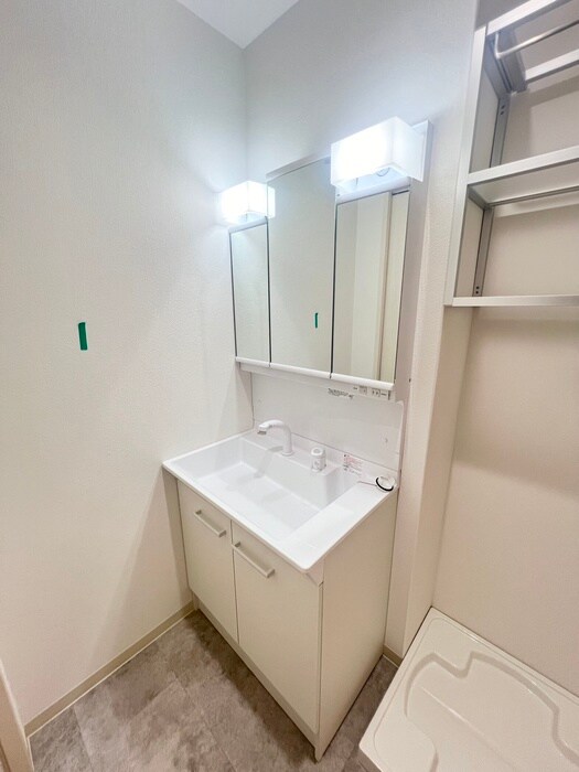 物件内観写真8　(洗面)