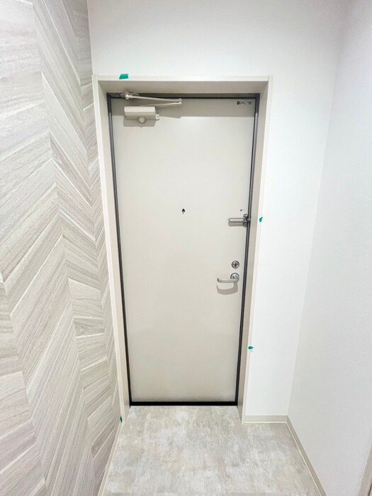 物件内観写真16　(玄関)