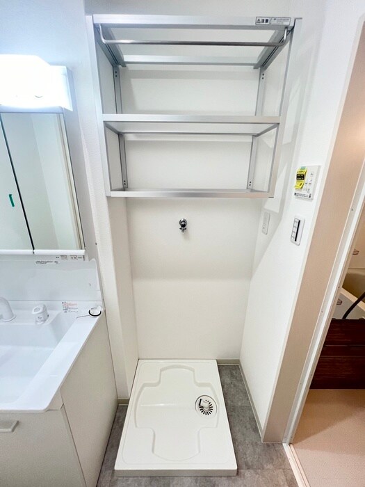 物件内観写真19　(洗濯機置場)