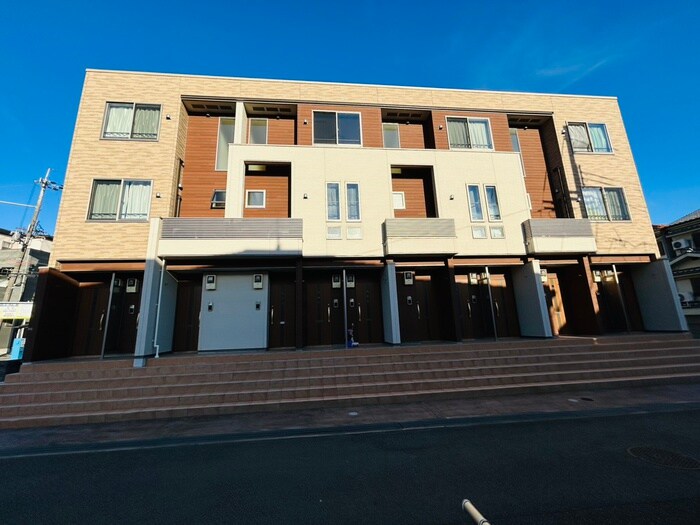 物件外観写真1　(外観写真)