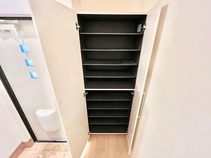 物件内観写真16　(靴箱)