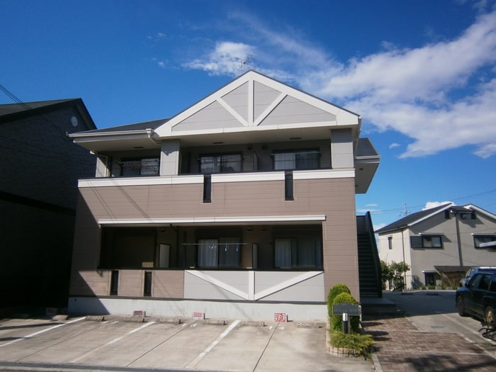 シュテルン星田の物件外観写真