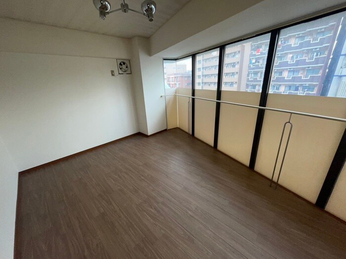 物件内観写真6　(居室)