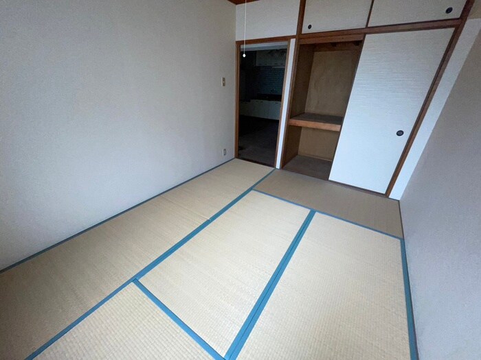 物件内観写真8　(居室)