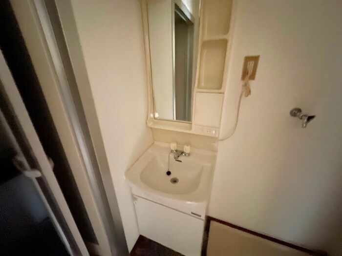物件内観写真11　(洗面)