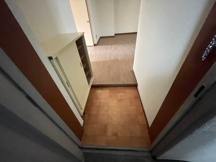 物件内観写真14　(玄関)