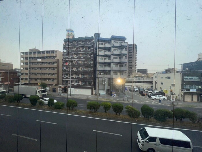 物件内観写真15　(室内からの展望)